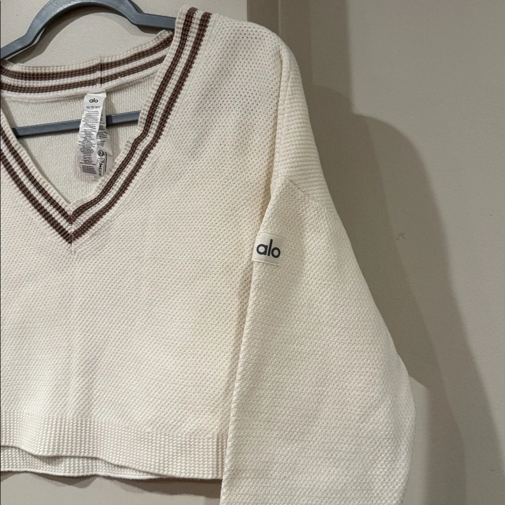Alo Yoga Tennis Club Sweater Knit V Neck Pullover XS
